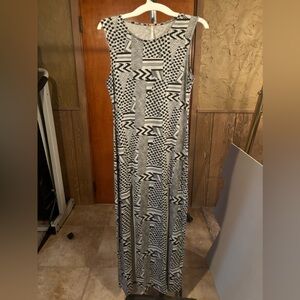 Large Poof Black & White Dress with 2 front splits